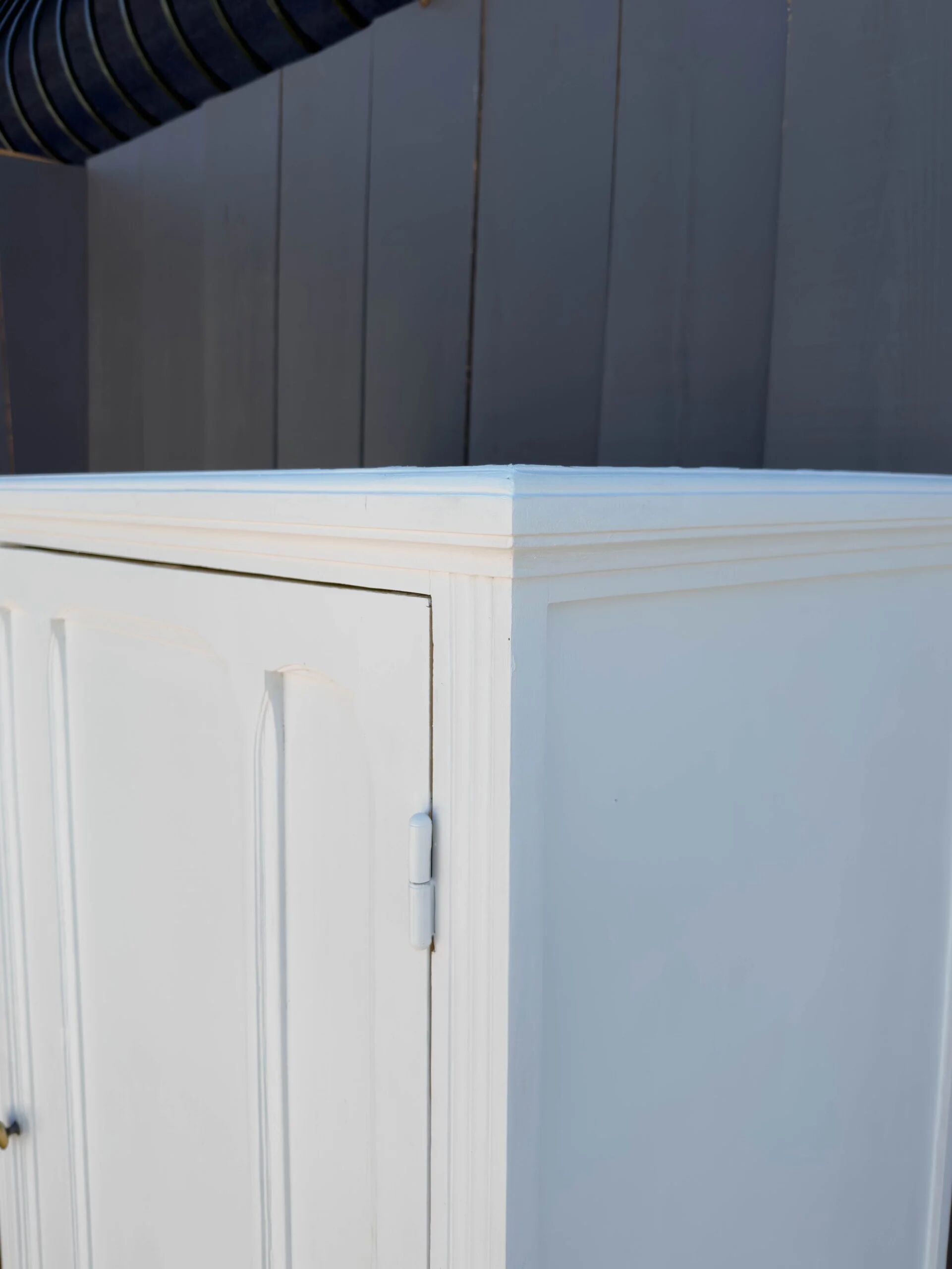 Armoire parisienne