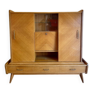 Vintage oak grand buffet Mid-Century Scandinavian with tapered legs from the 50s/70s.