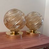 Paire d’appliques murales globes vintage