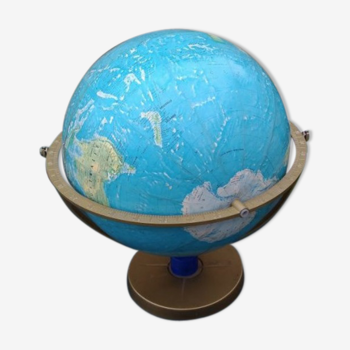 Globe terrestre des années 60
