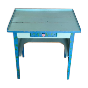 Bureau ancien pour enfant