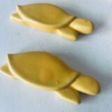 12 hare and tortoise knife holders