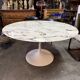 Table knoll eero saarinen modèle tulipe en marbre 137 cm