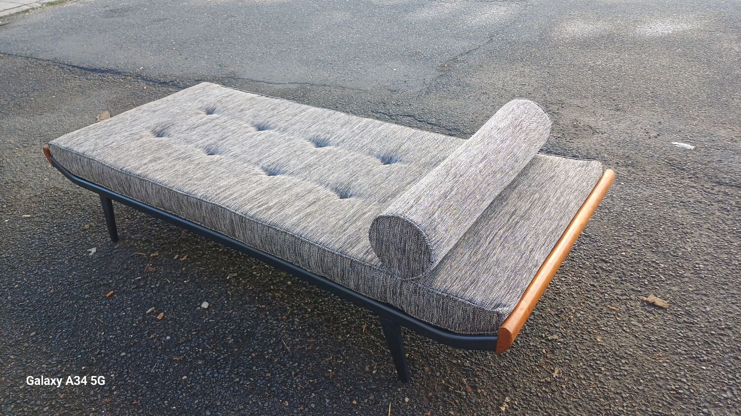 Daybed Cleopatra by Dick Cordemeijer