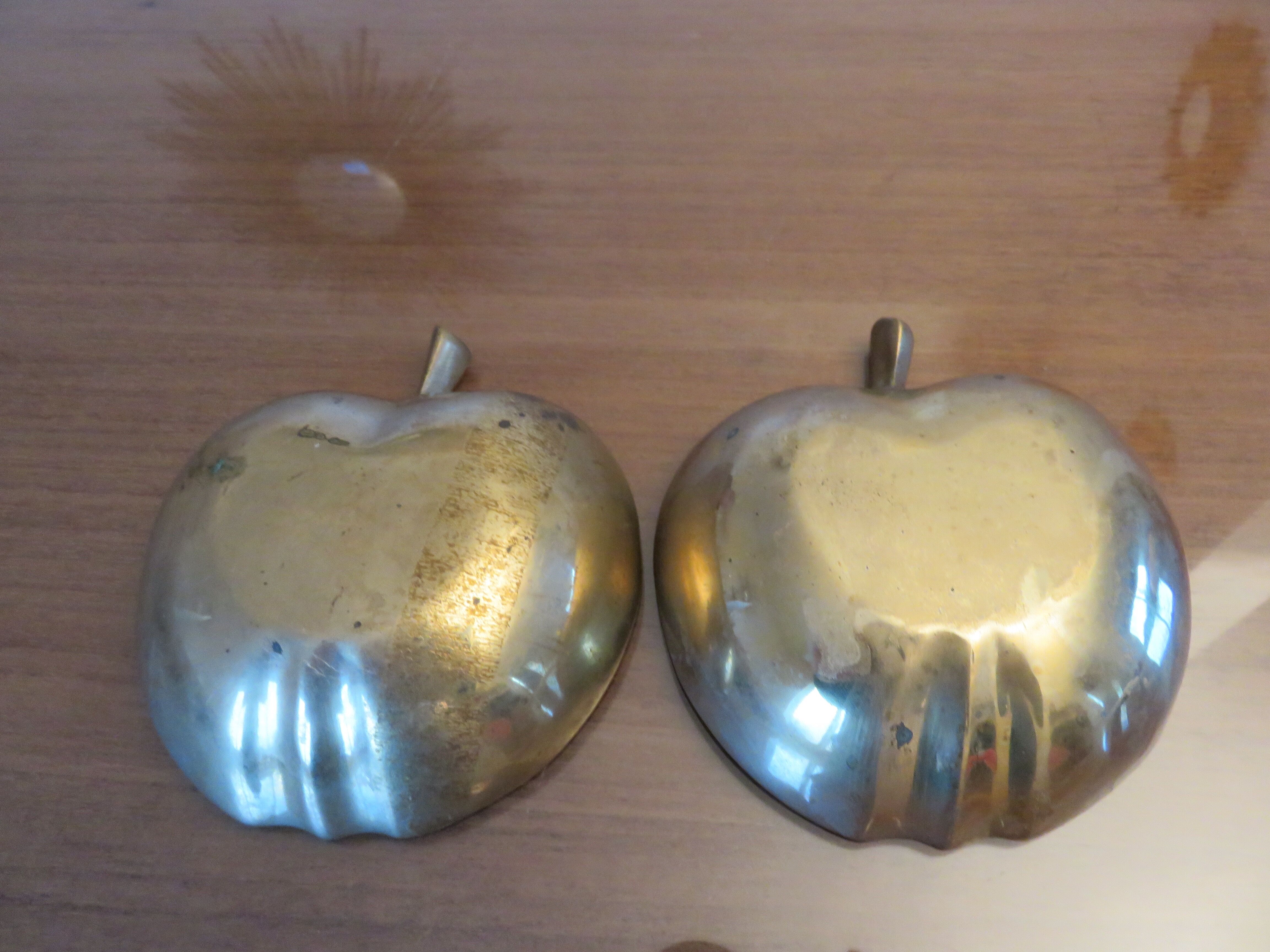 Pair of brass "apple" ashtrays, 1970s