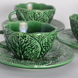 Tasses à thé en barbotine chou