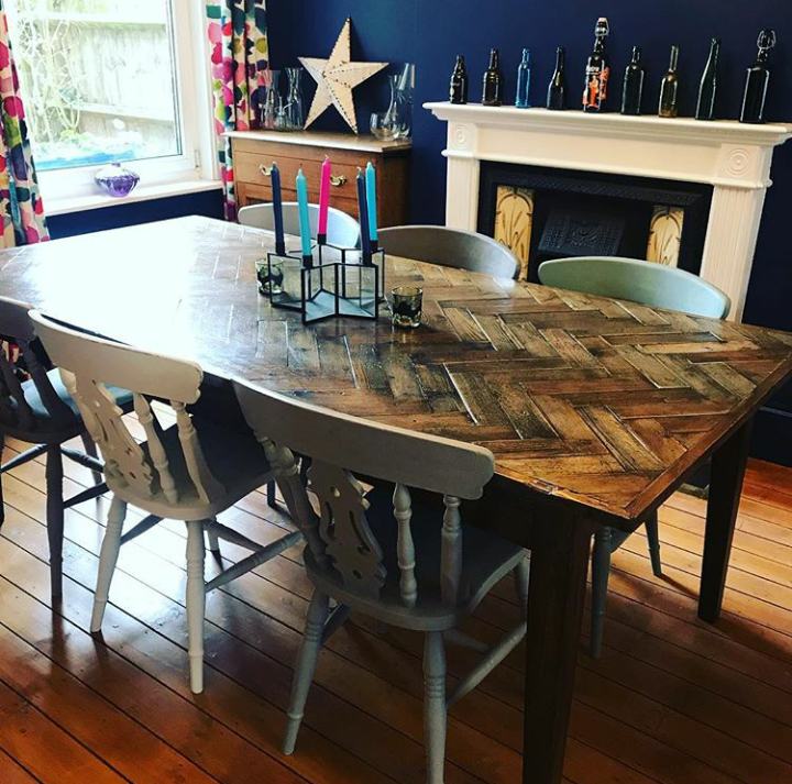 Table à manger Herringbone