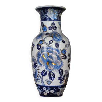 Asian vase