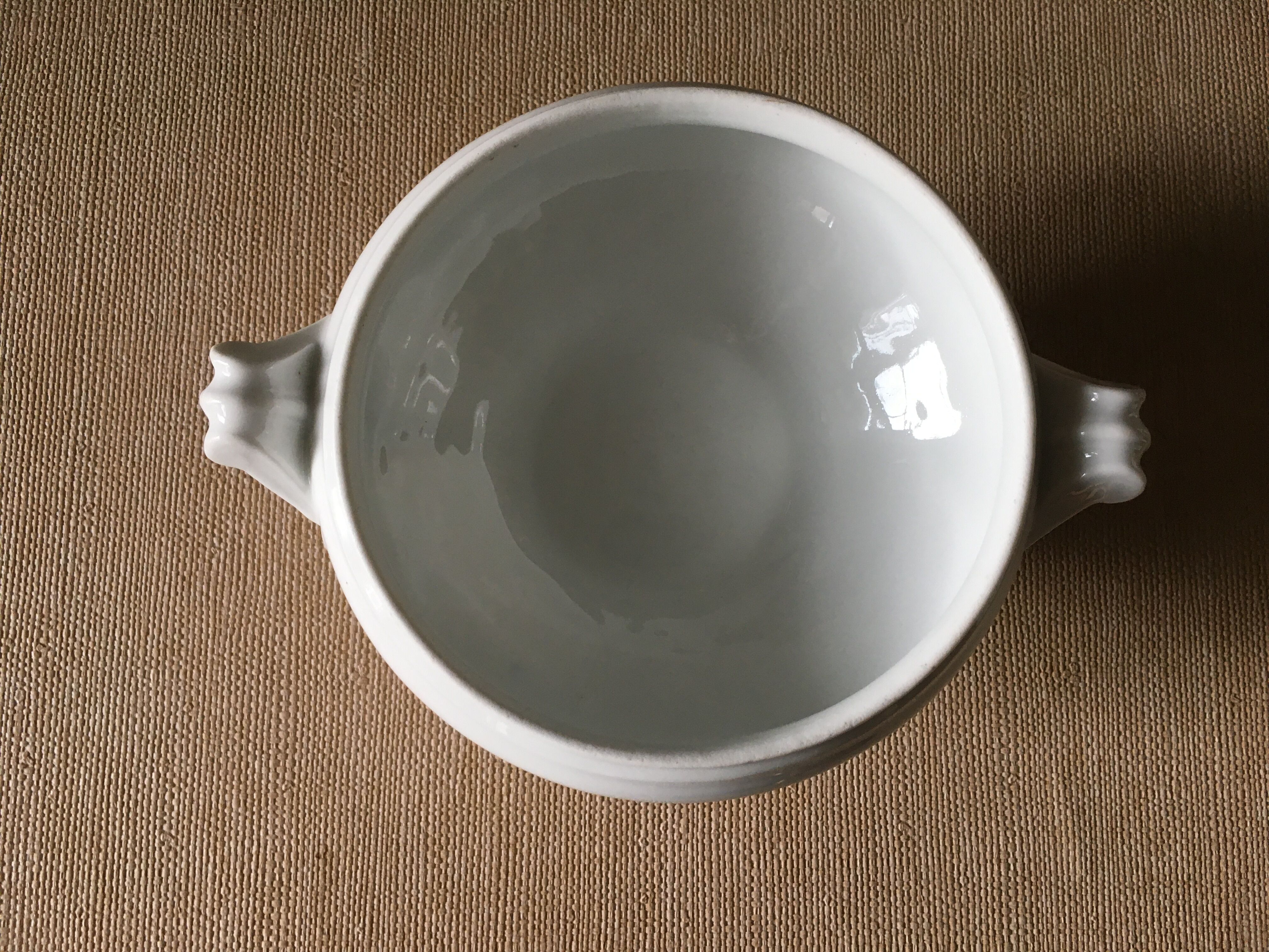 White broth bowl and salad bowl