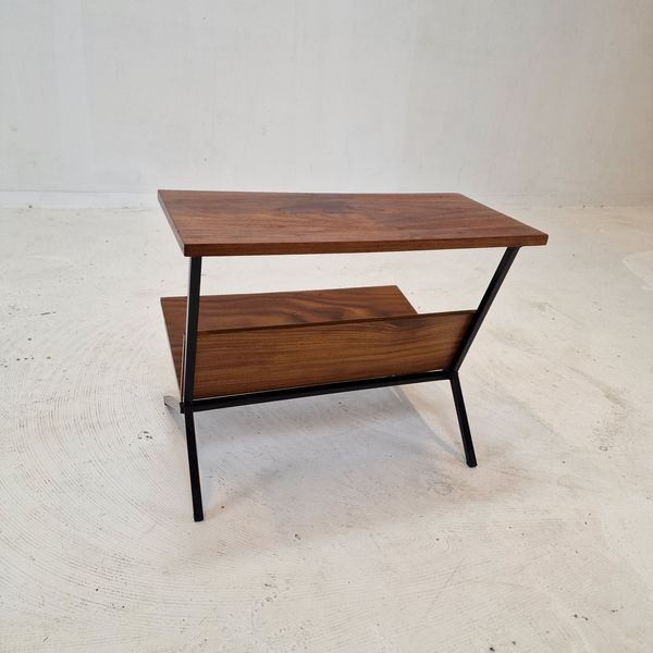 Table d’appoint ou porte-magazines hollandais du milieu du siècle, années 1960