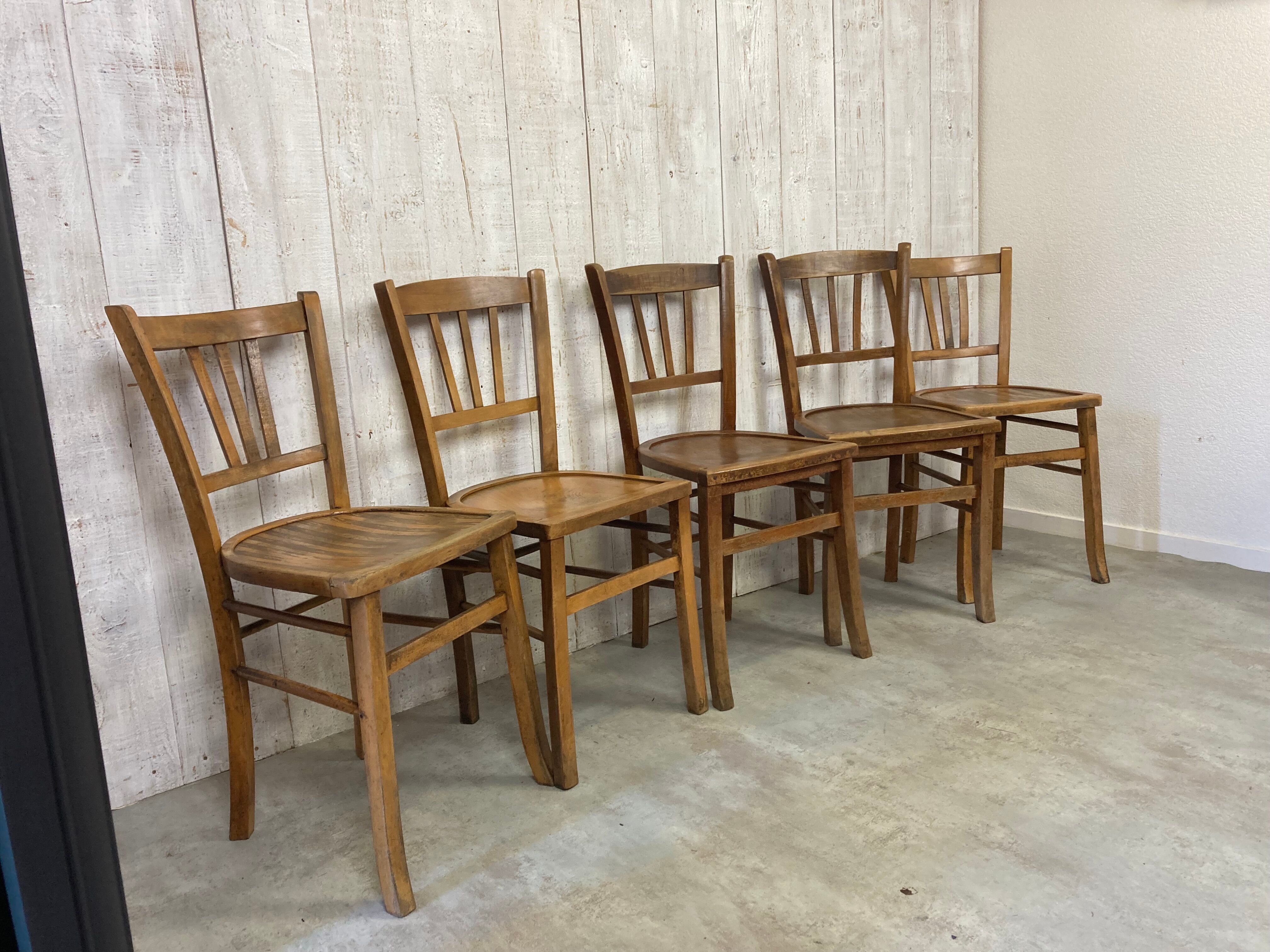 Chaises bistrot dépareillées x5