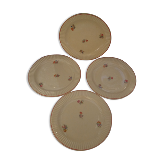 4 old dessert plates