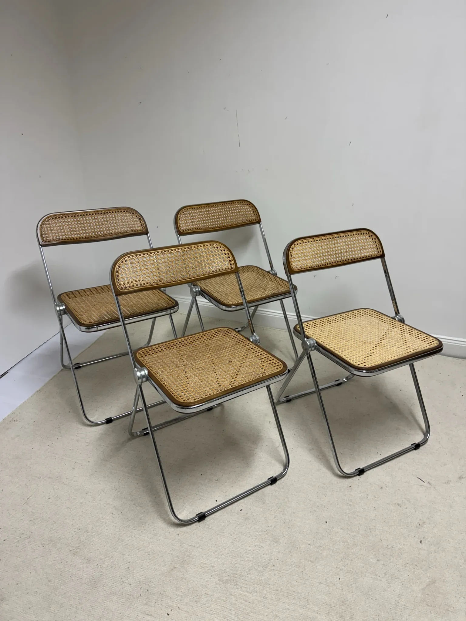 4 chaises Plia par Giancarlo Piretti
