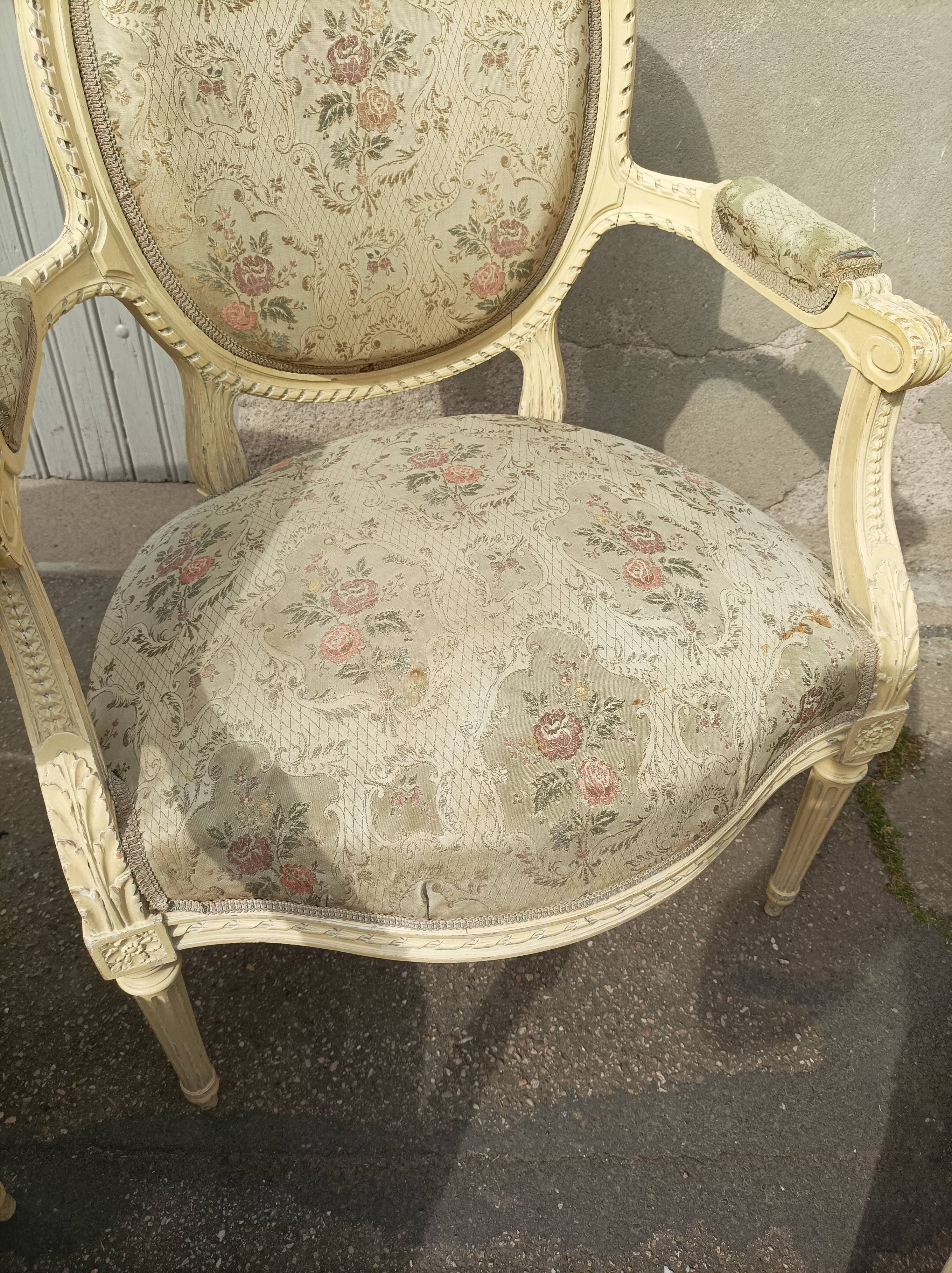 Salon style Louis XV