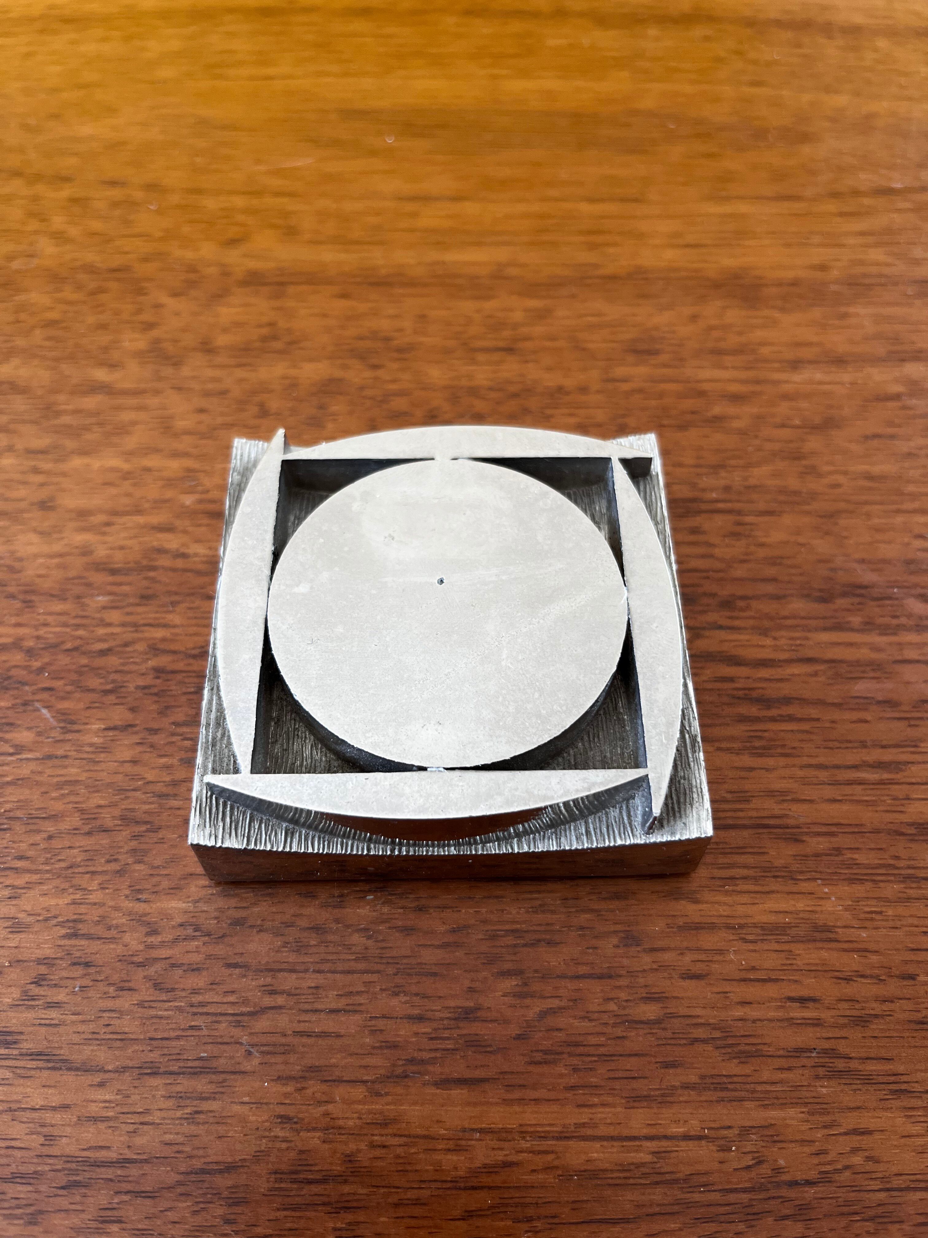 Modernist sculpture, paperweight, mid-century, space age art