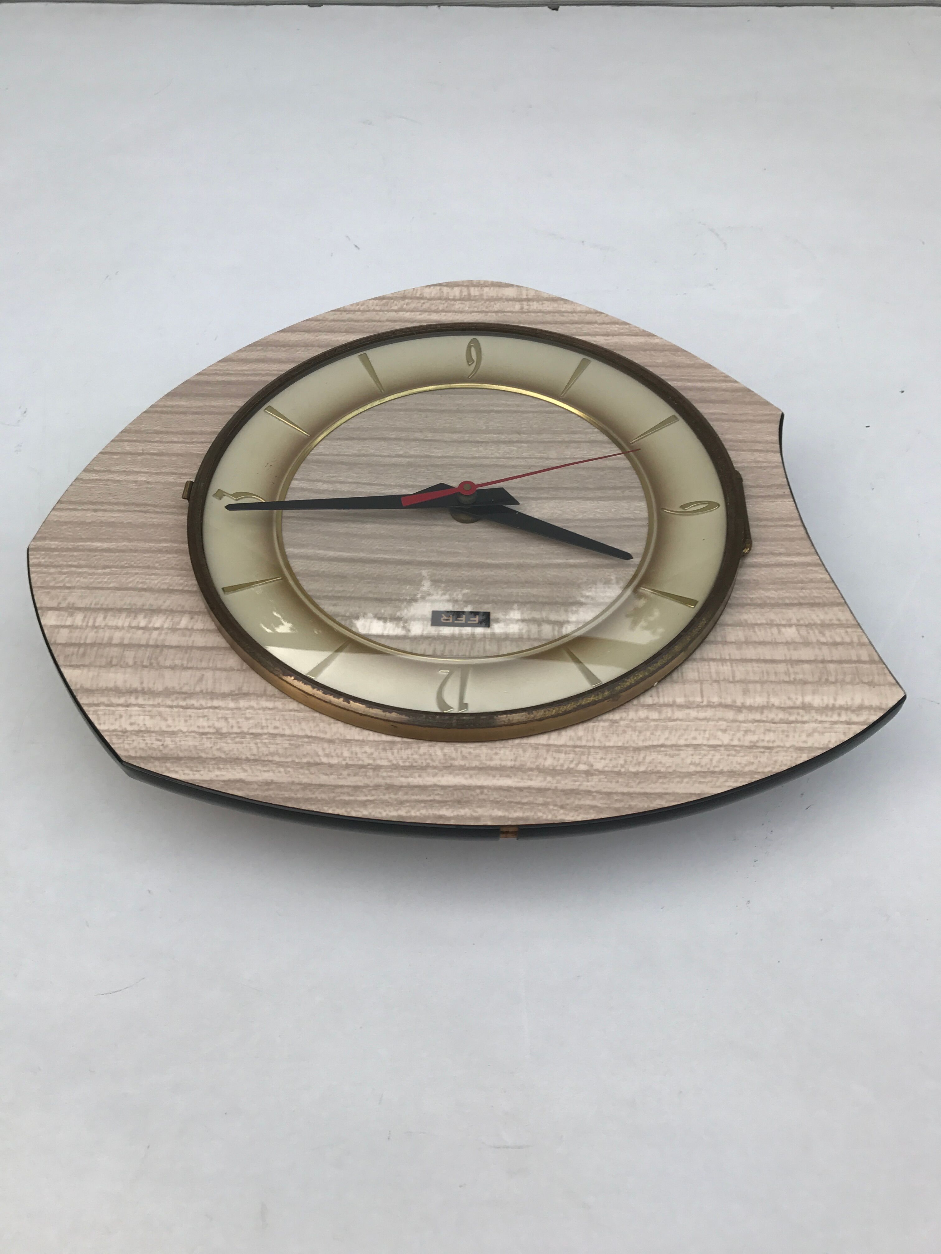 Pendule ancienne FFR en formica des années 70 vintage
