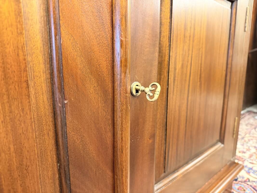 Classic English Bookcase Cabinet