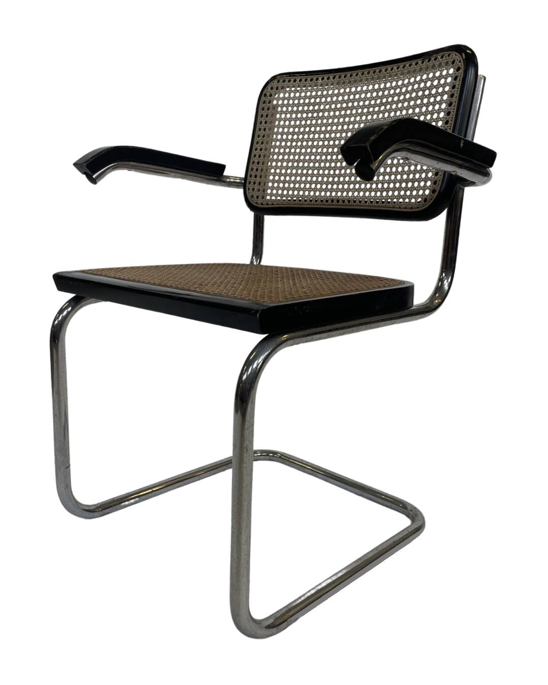 Chaise Cesca B64 avec accoudoirs by Marcel Breuer Design en noir