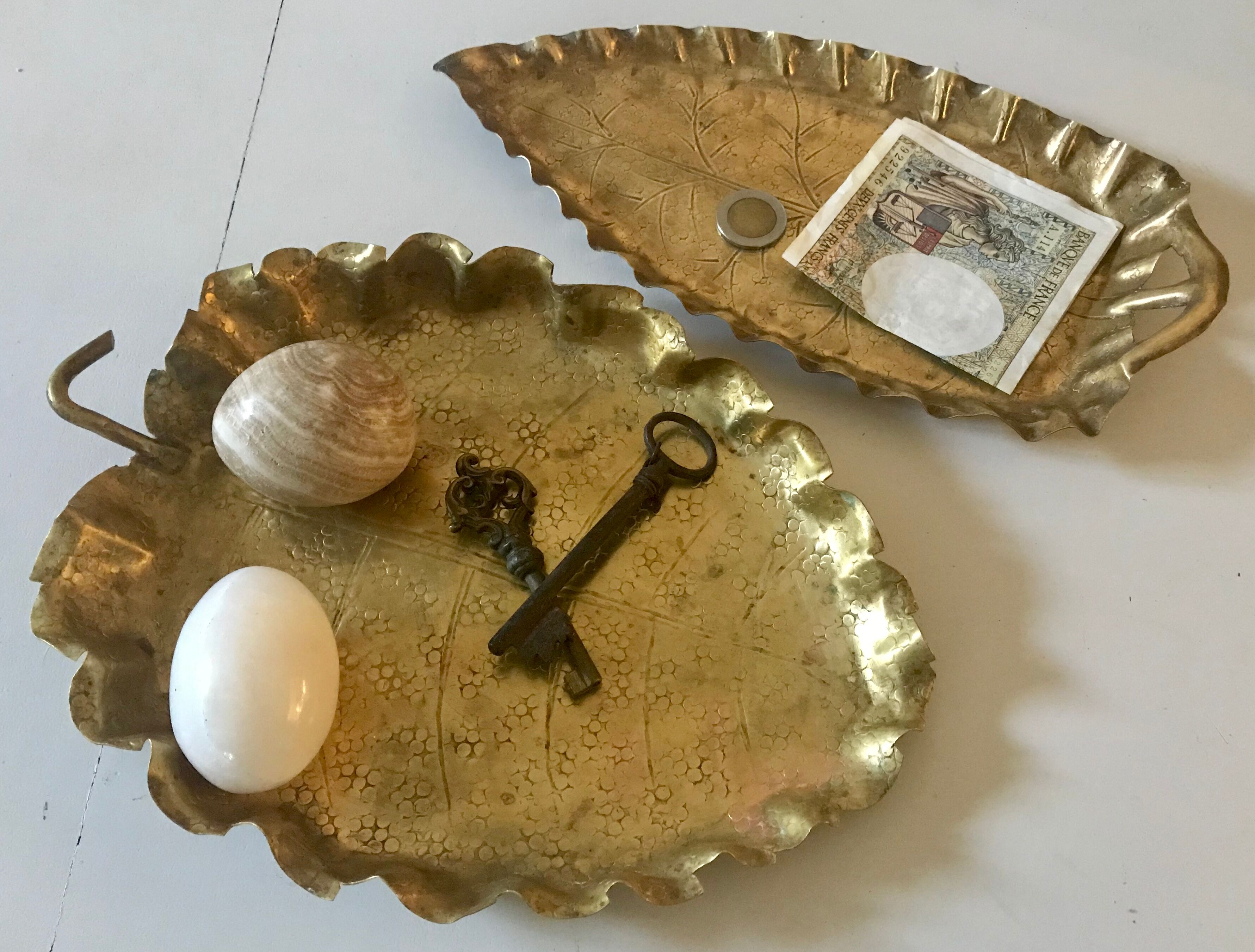 Set of 2 vintage empty pockets