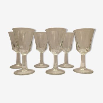 Set of 6 glasses with alcohol