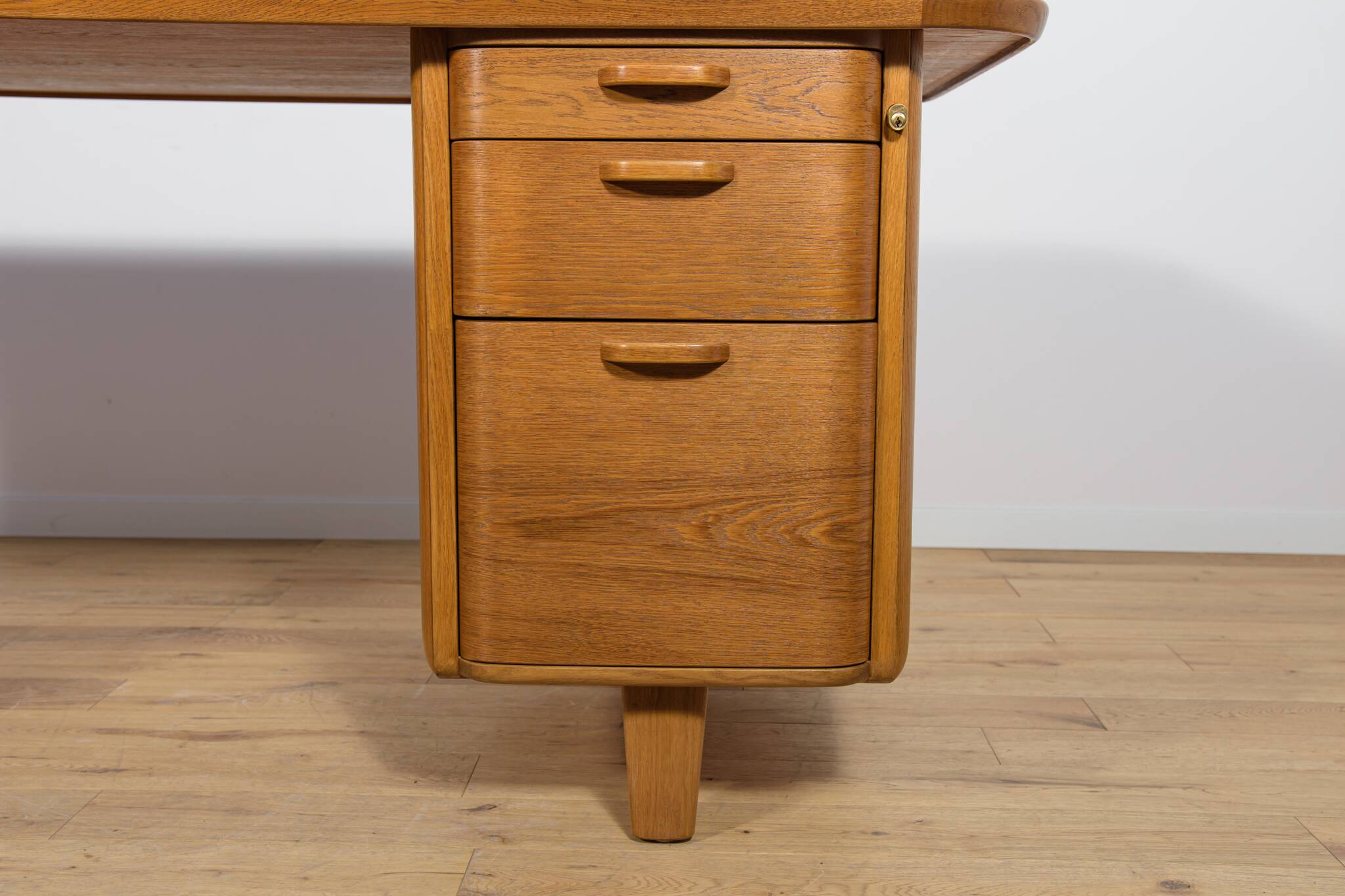 Art Deco Oak Freestanding Desk by Gunnar Ericsson for Facit AB Buromöbel