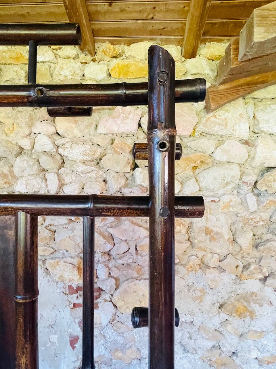 Vestiaire d’entree vintage en bambou avec miroir circa 1920’s