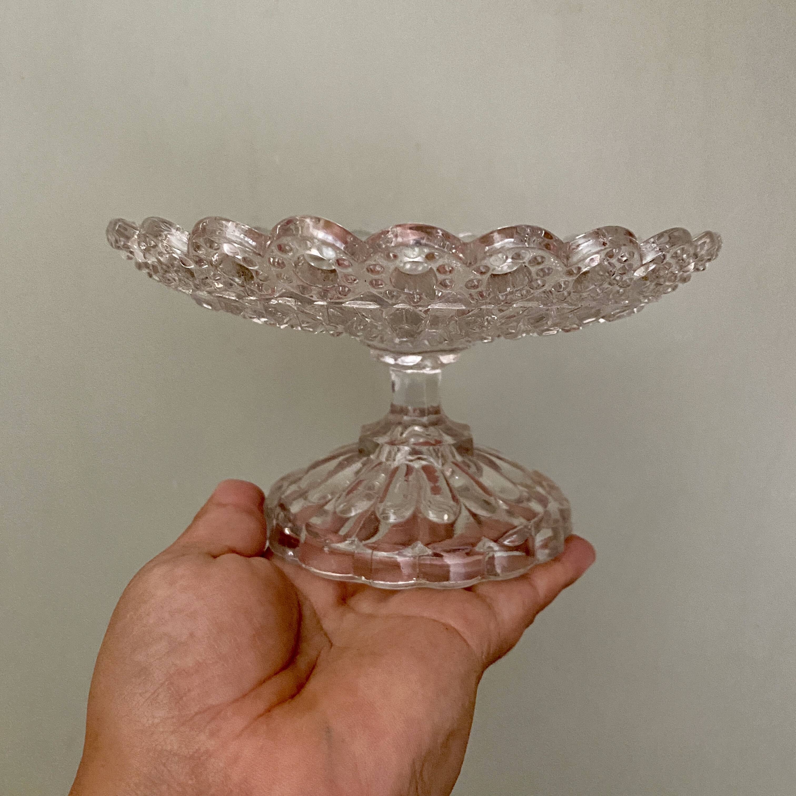 Compotier or footed plate in vintage chiseled glass