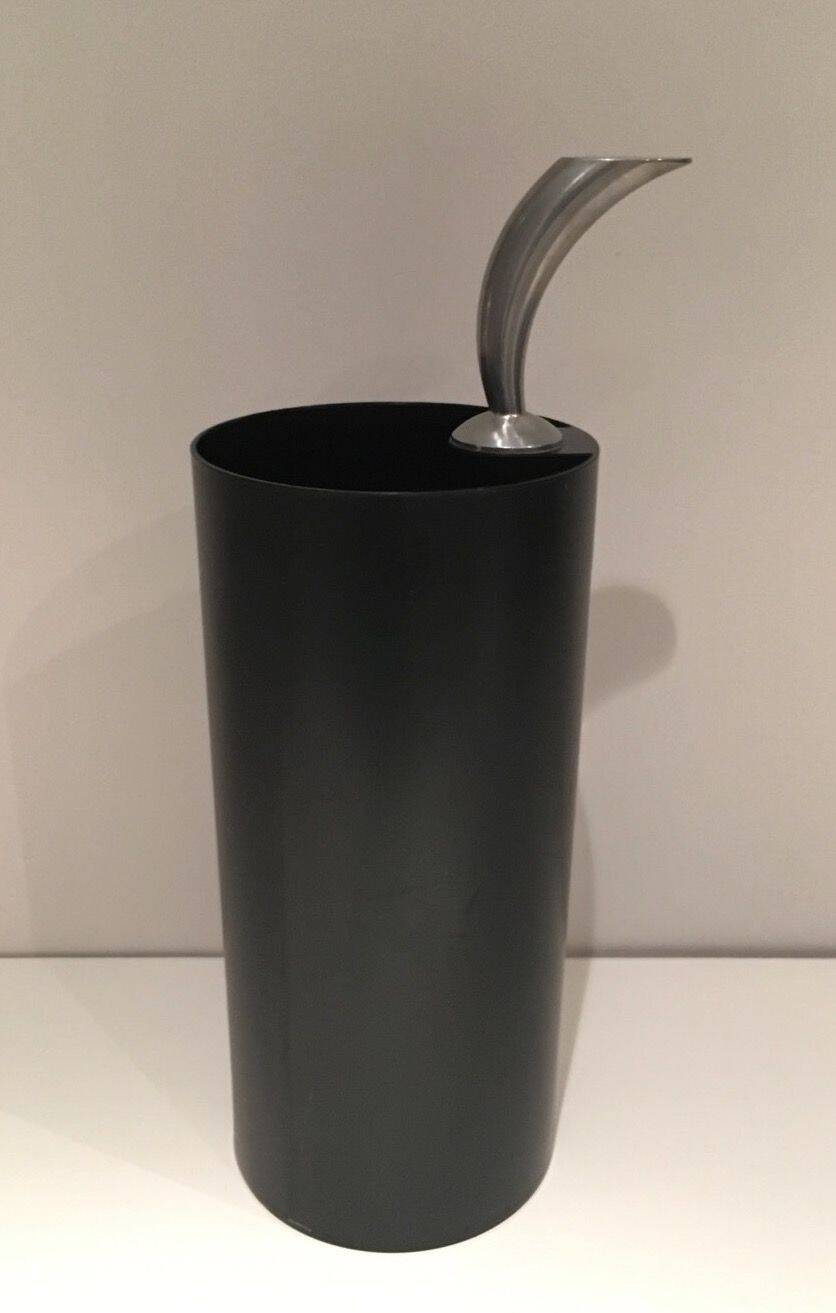"Golf" umbrella stand in black plastic and chrome