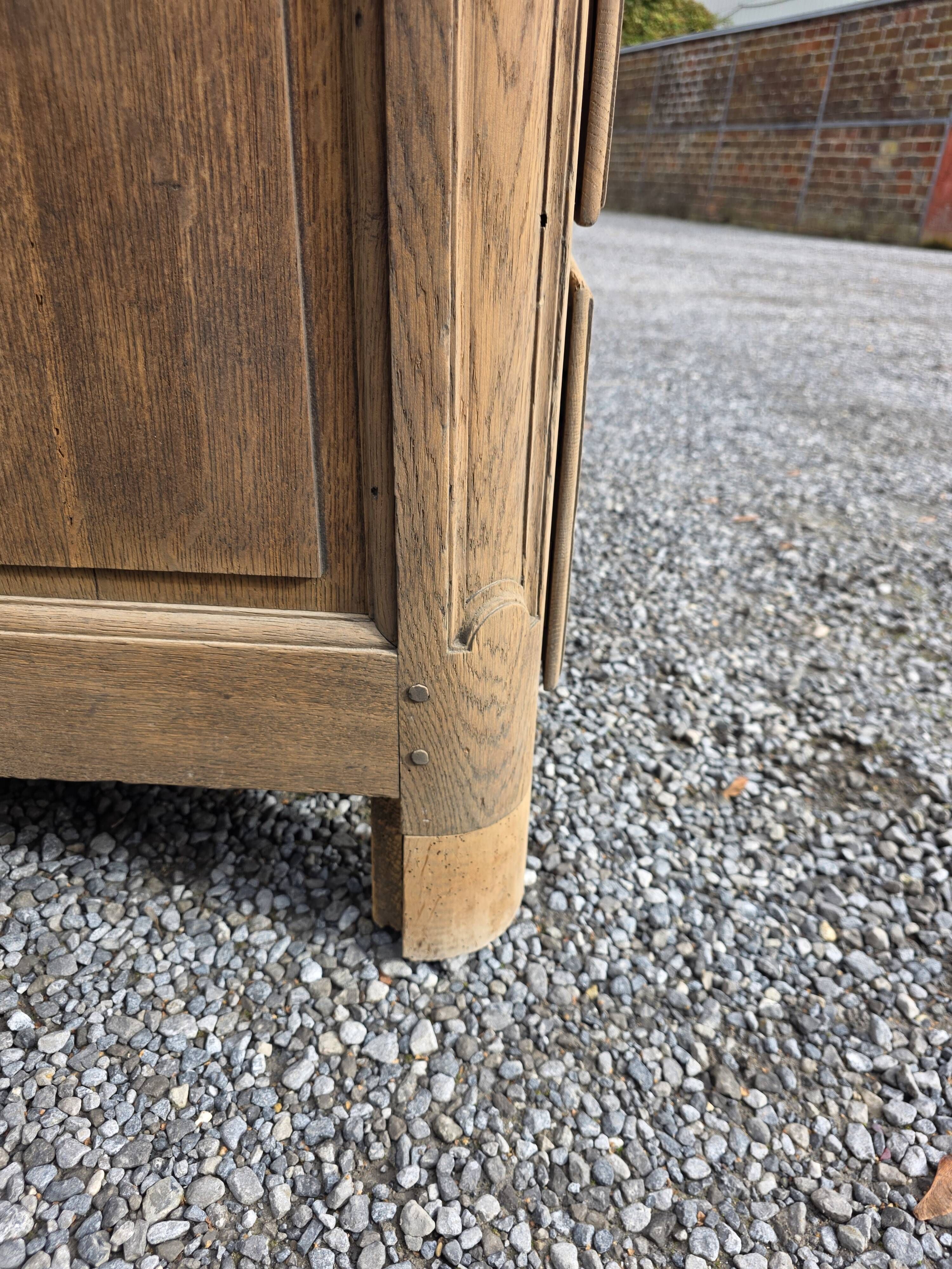 18th-century Louis XV oak commode
