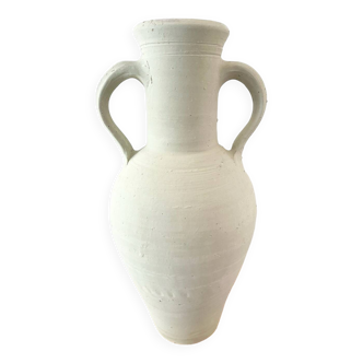 White terracotta jar