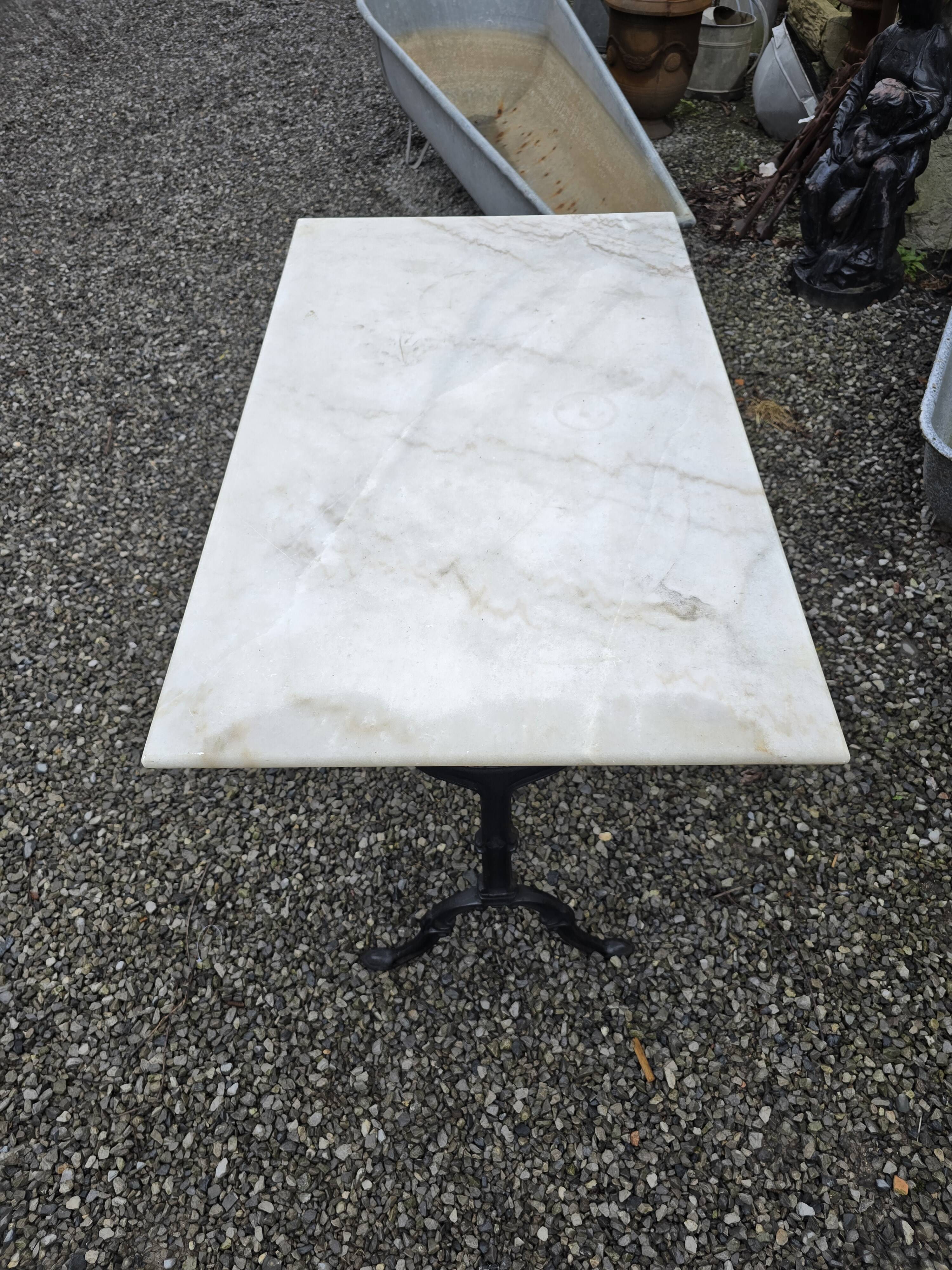 Table bistrot plateau en marbre