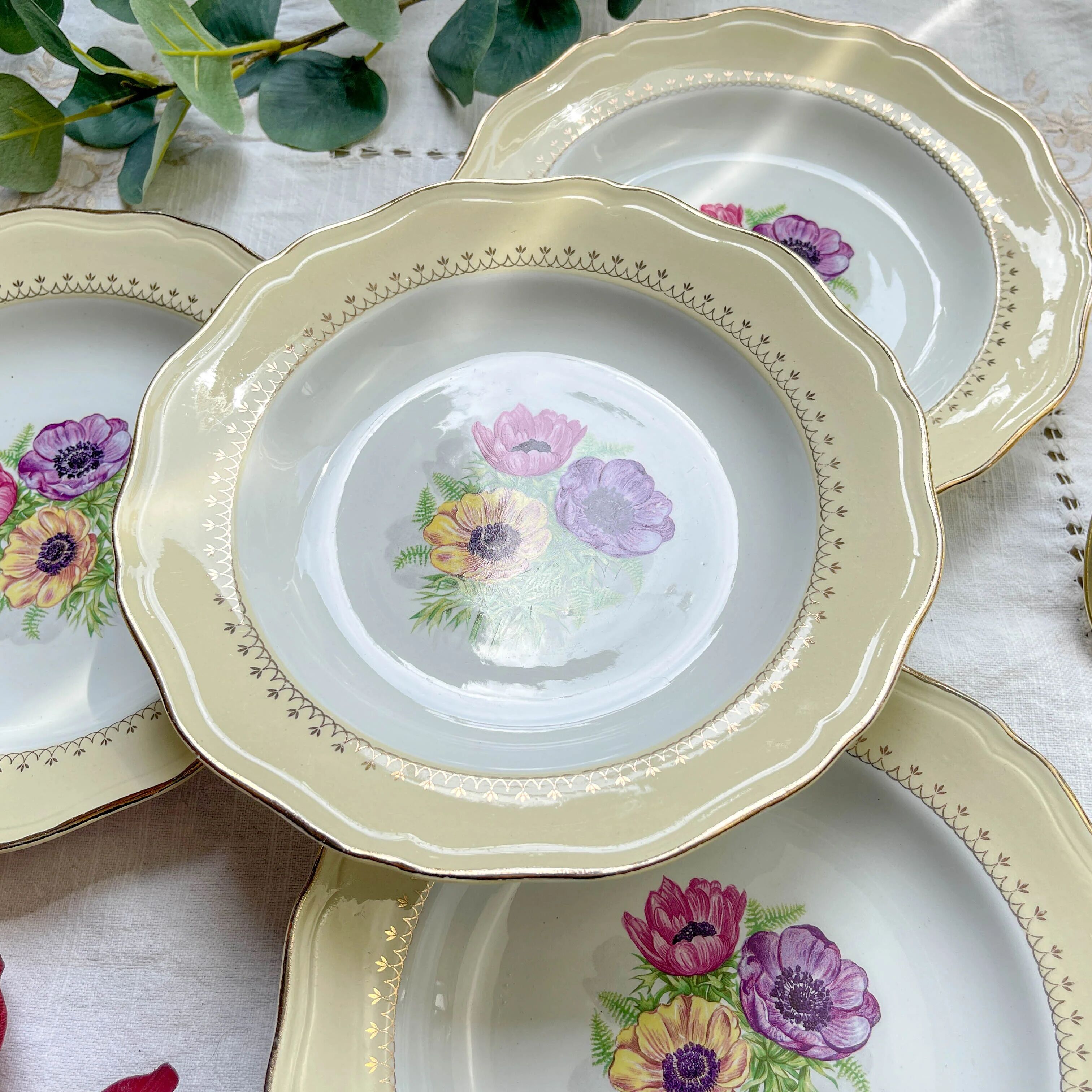 4 vintage porcelain soup plates with white and golden yellow floral pattern L'Amandinoise "Coopélia"