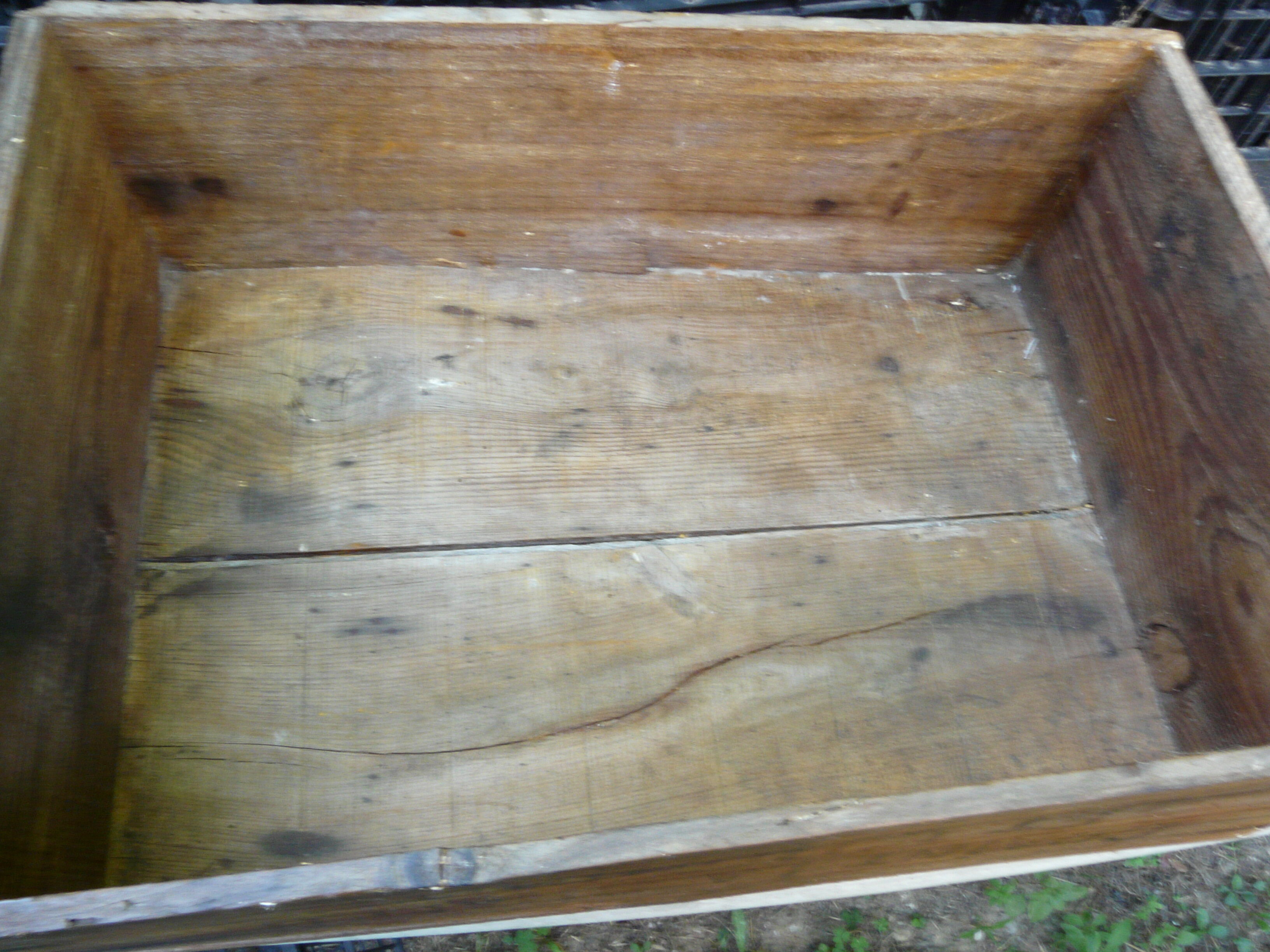 Former Nestlé advertising wooden box