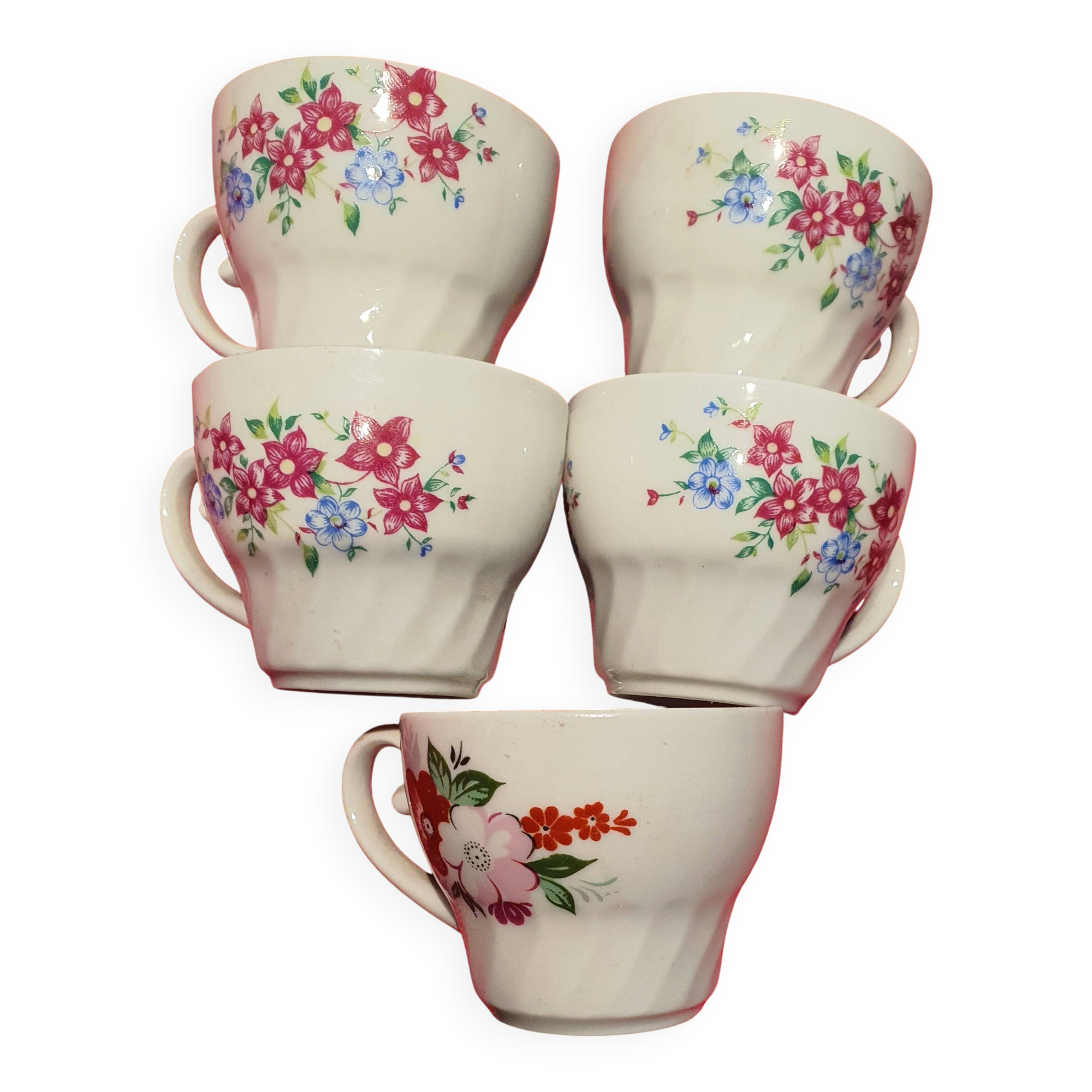 5 tasses à cadé avec soucoupes