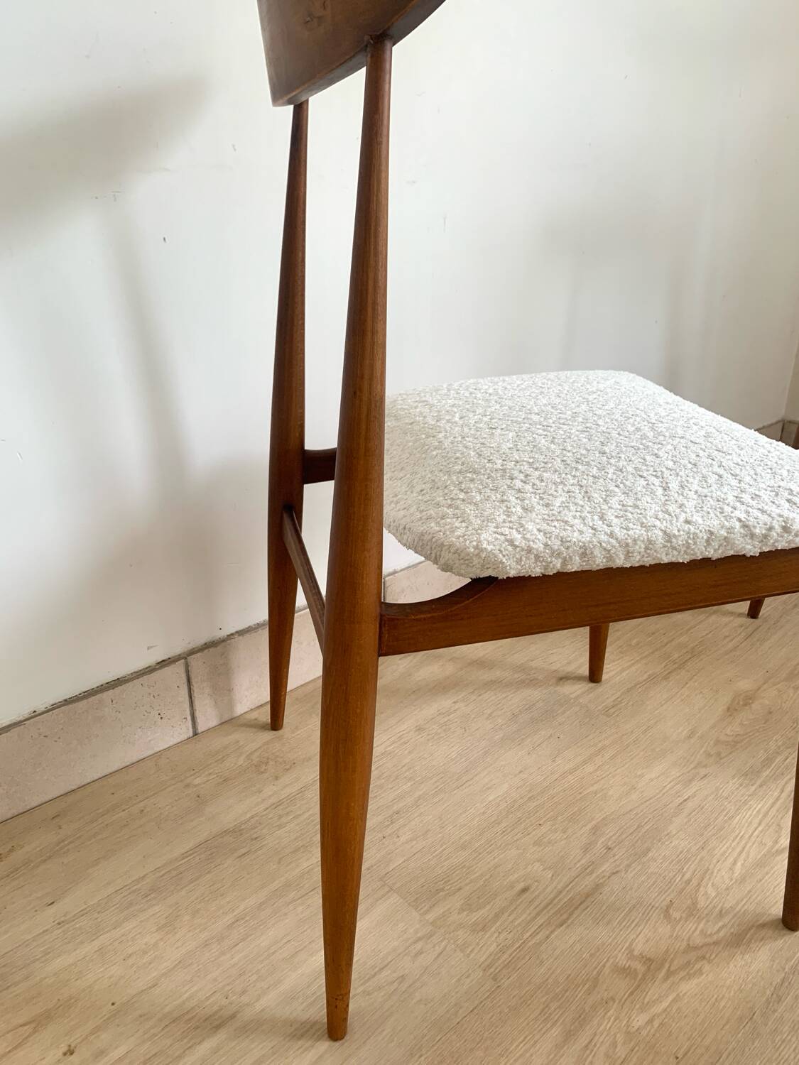 Series of 4 Scandinavian chairs from the 60s
