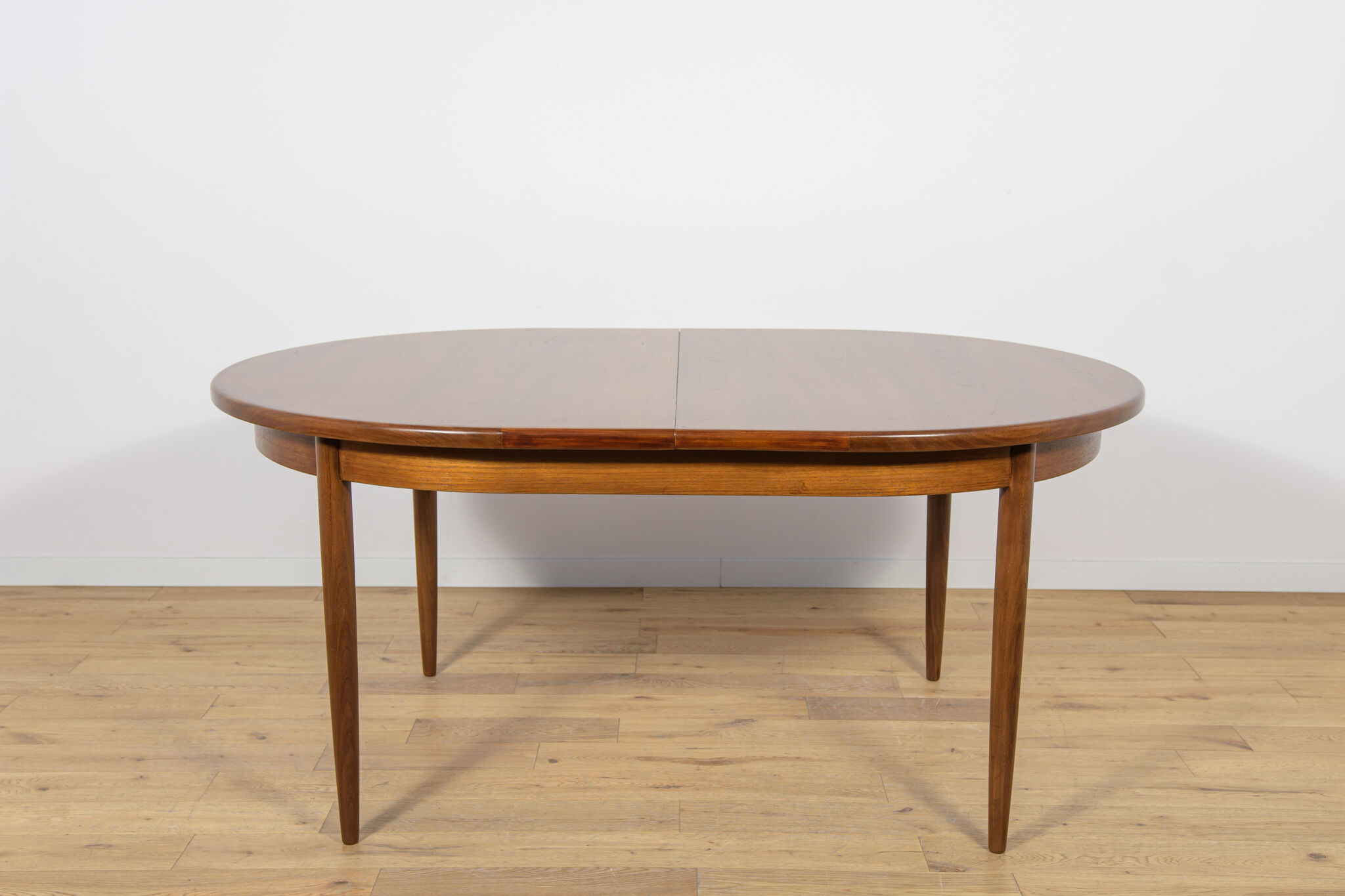 Mid-century modern oval dining table in teak from G-Plan, United Kingdom, 1960s
