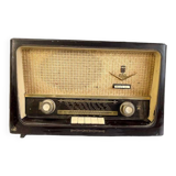 Vintage grundig bakelite radio