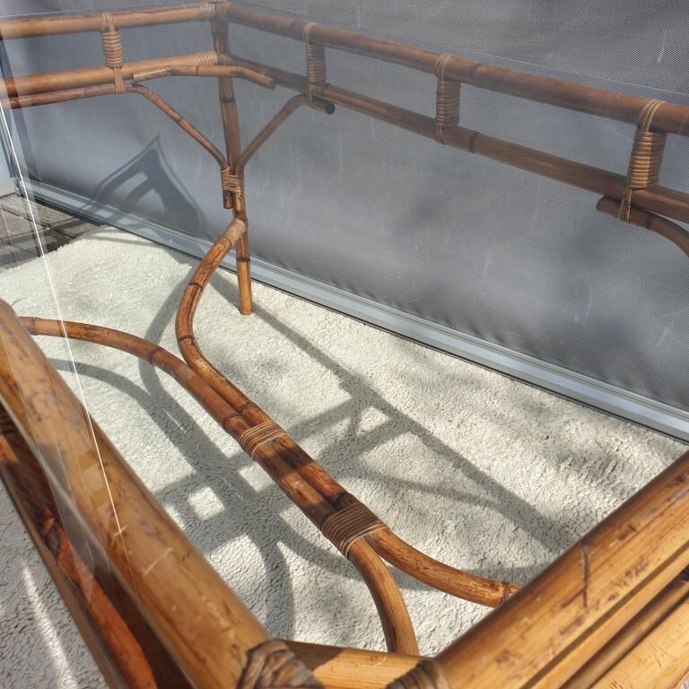 Table en rotin vintage