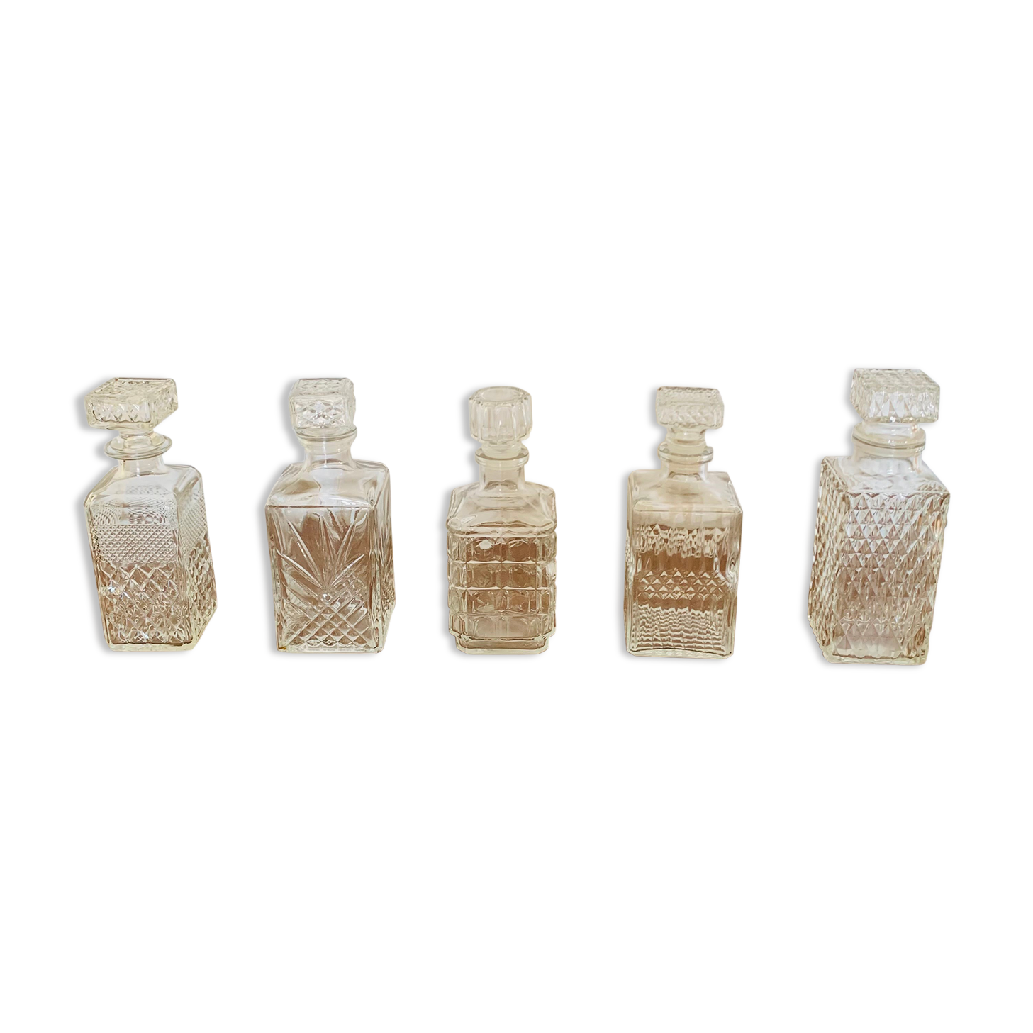 Lot de 5 carafes à whisky