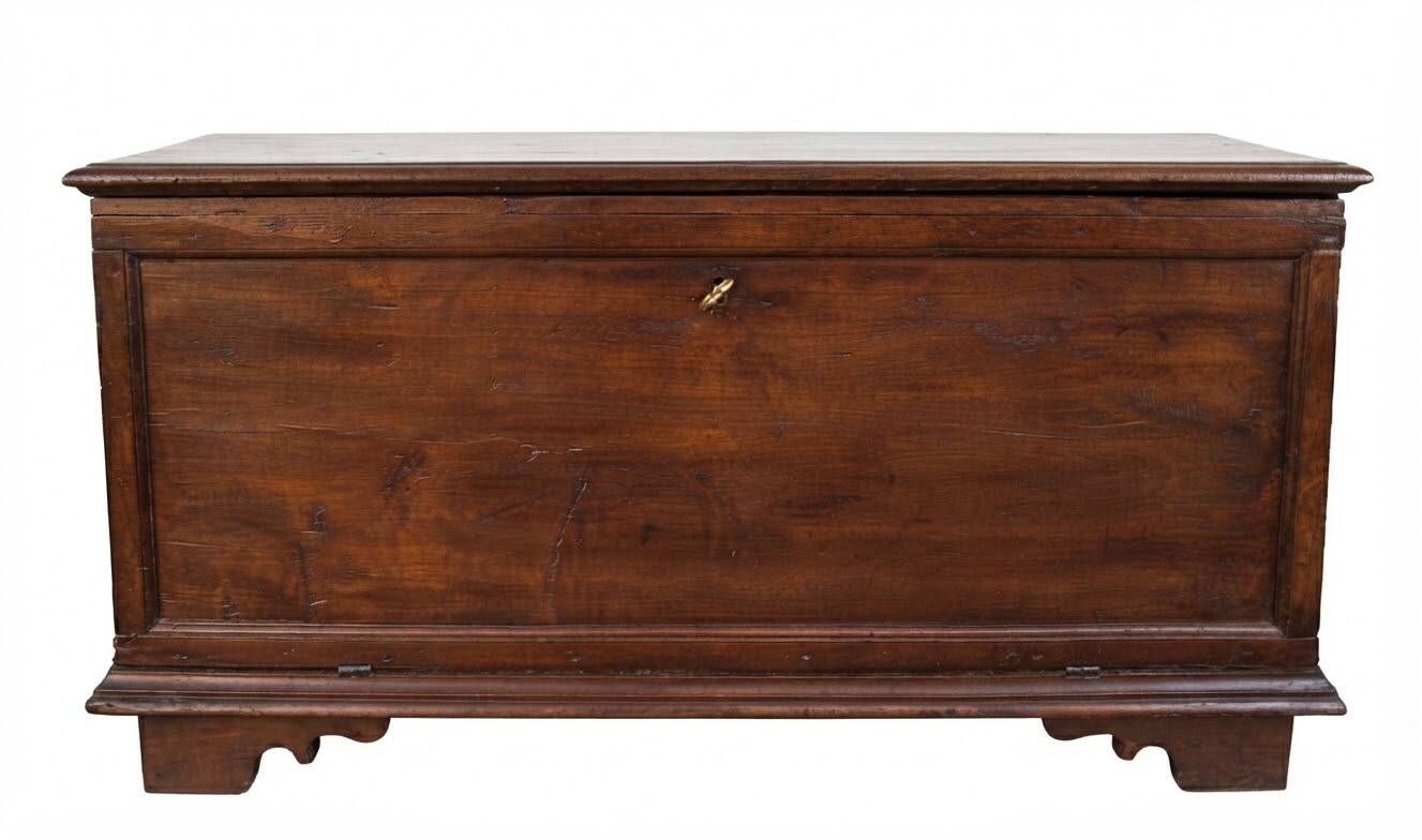 Antique chest/cassapanca restored from the late 18th - early 19th century.