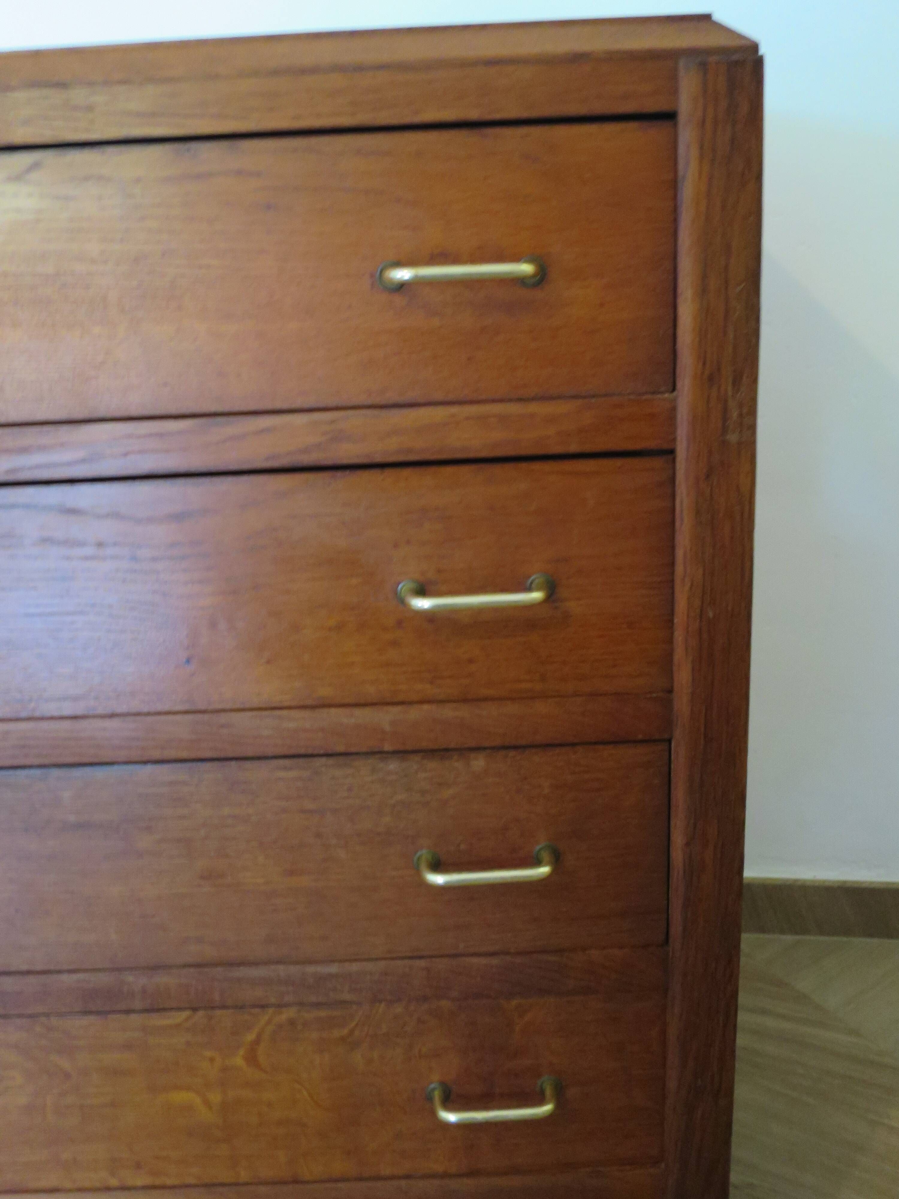 Pretty vintage chest of drawers - 4 drawers - 1960s - refined Scandinavian style - medium oak color