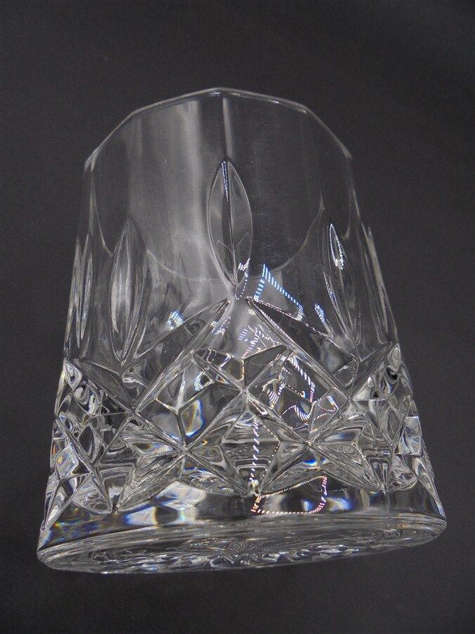 Whisky glass service