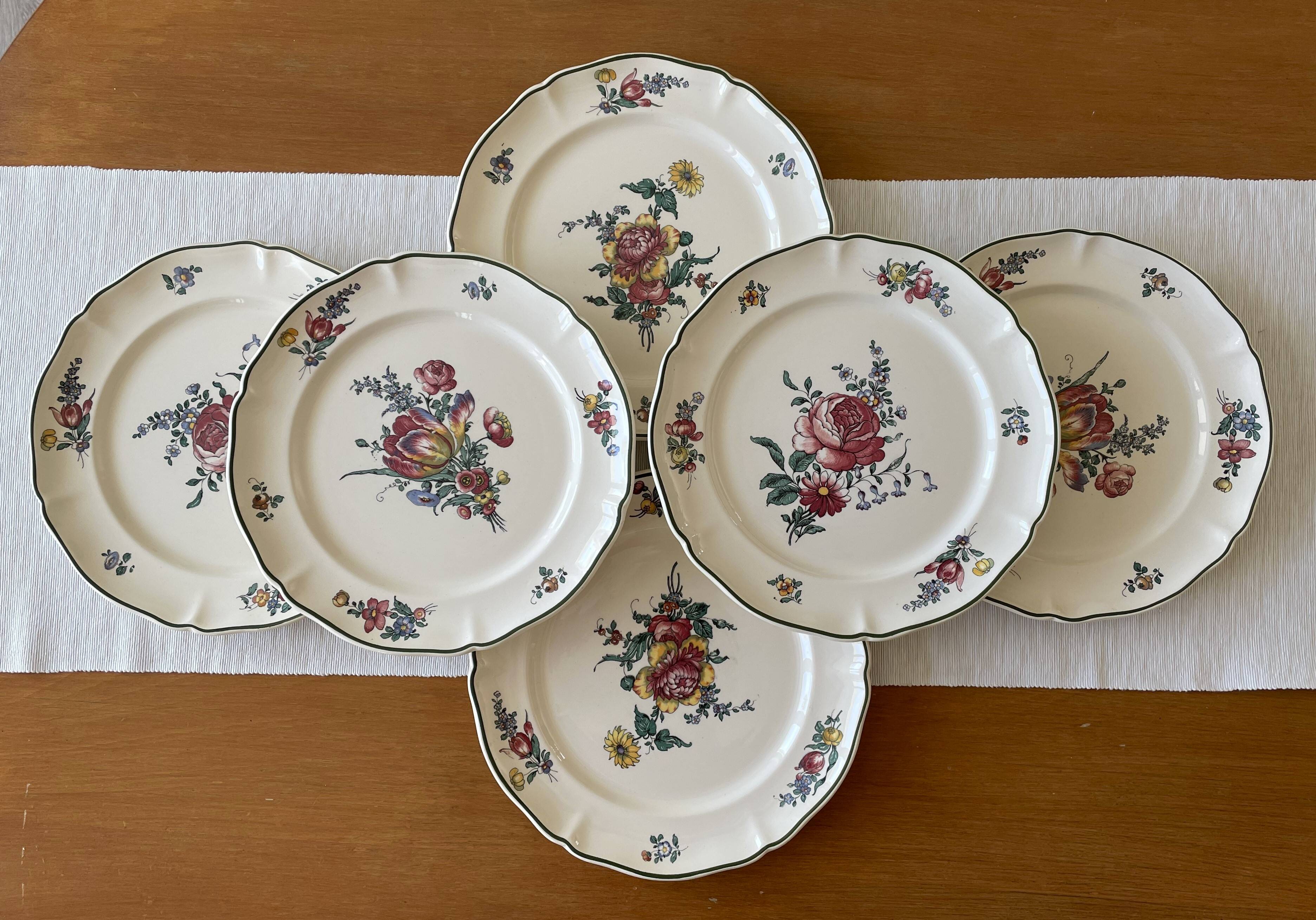 6 large antique earthenware dinner plates from Villeroy & Boch