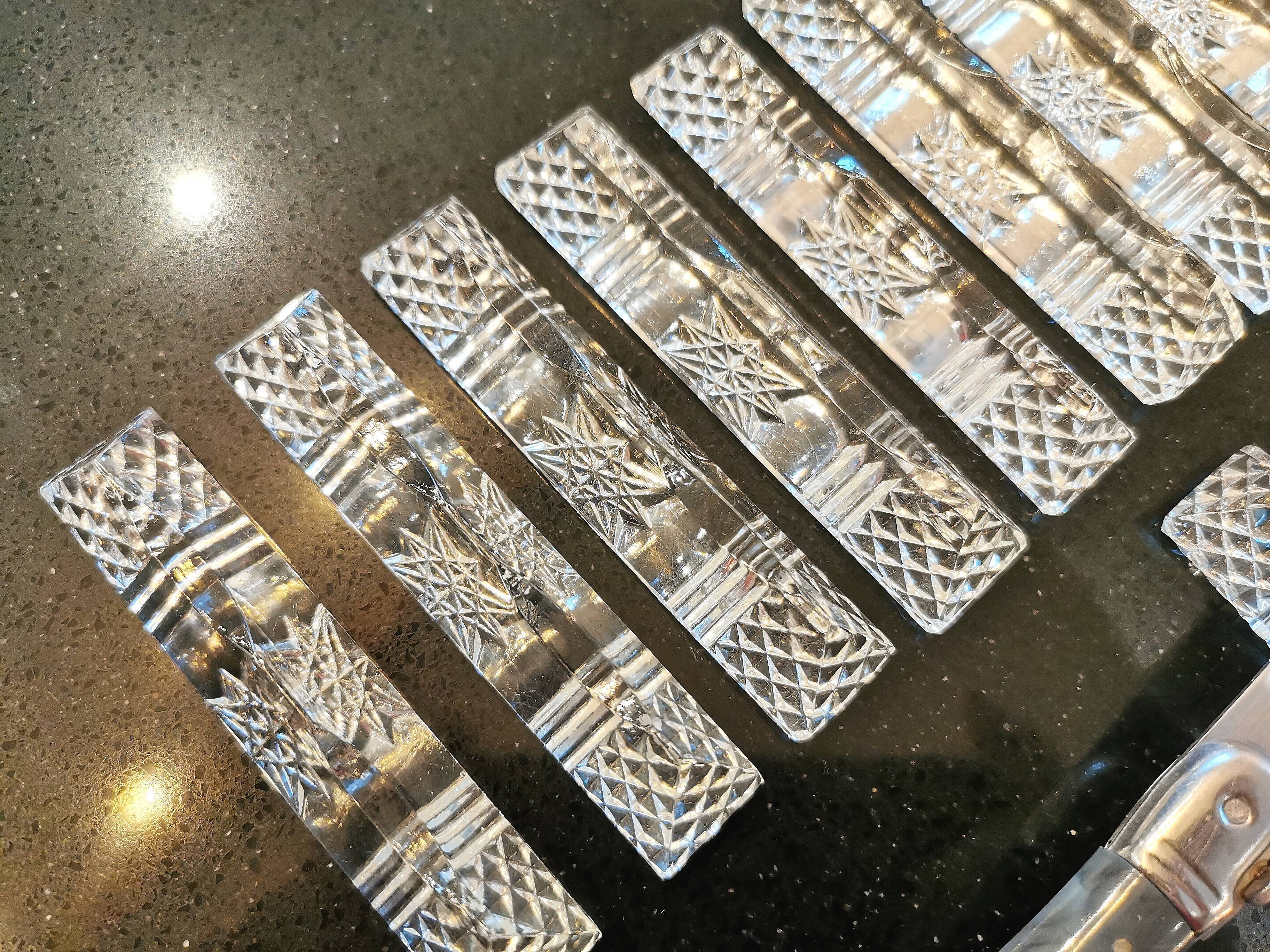 11 glass knife holders