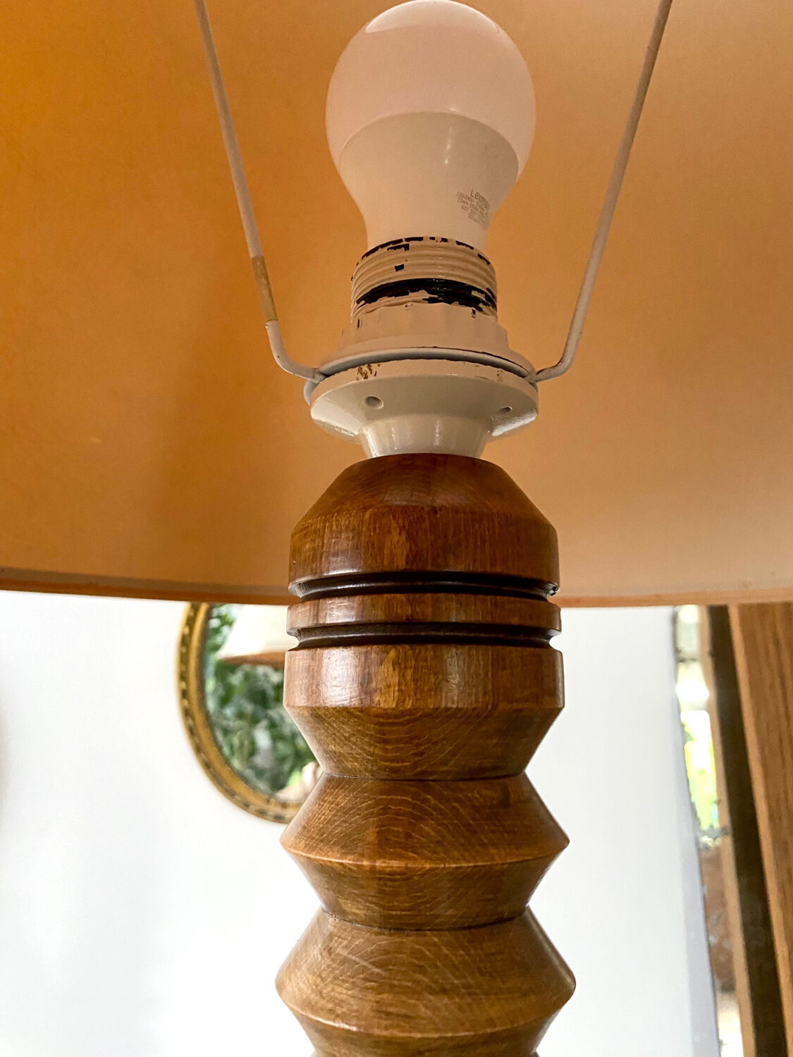 Vintage art deco floor lamp in turned wood