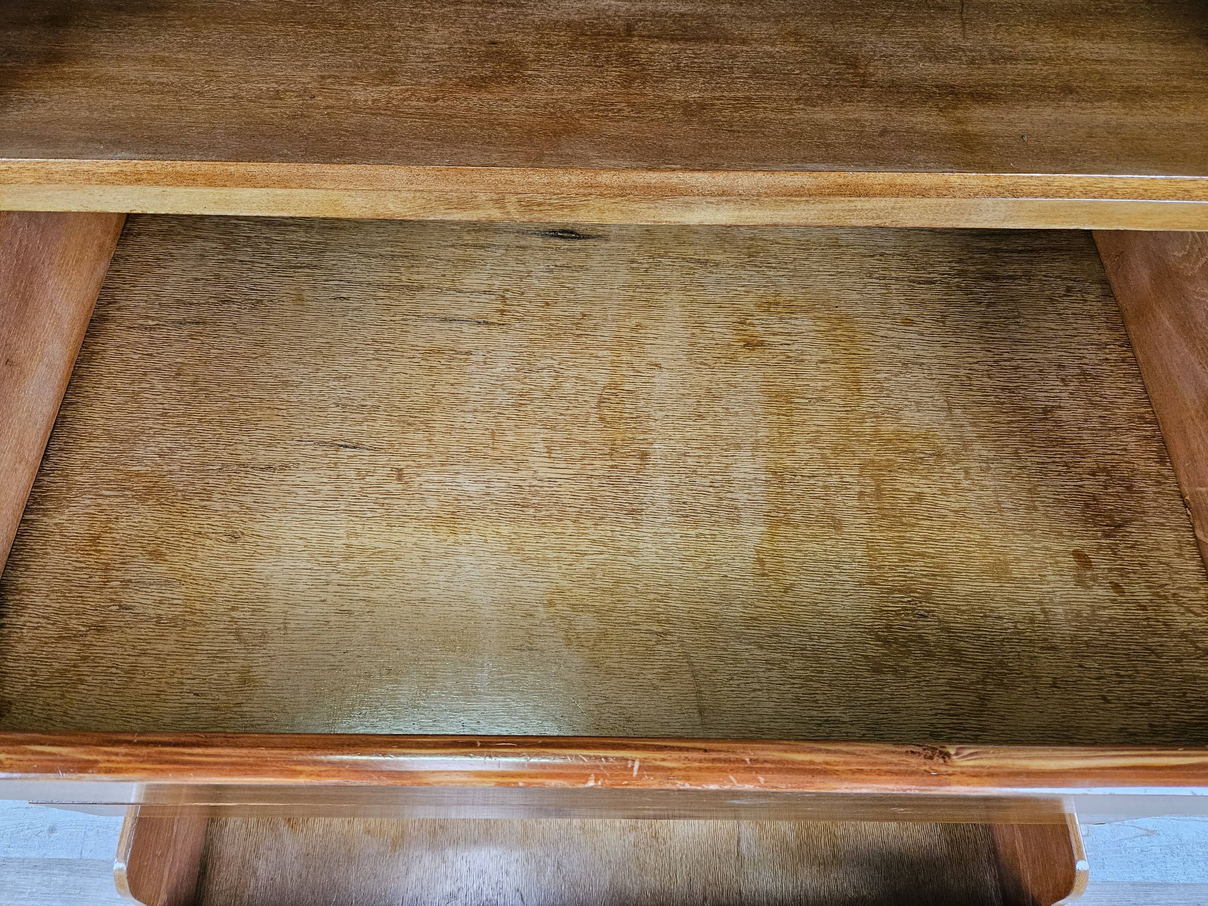 Art decò sideboard in thuja and walnut