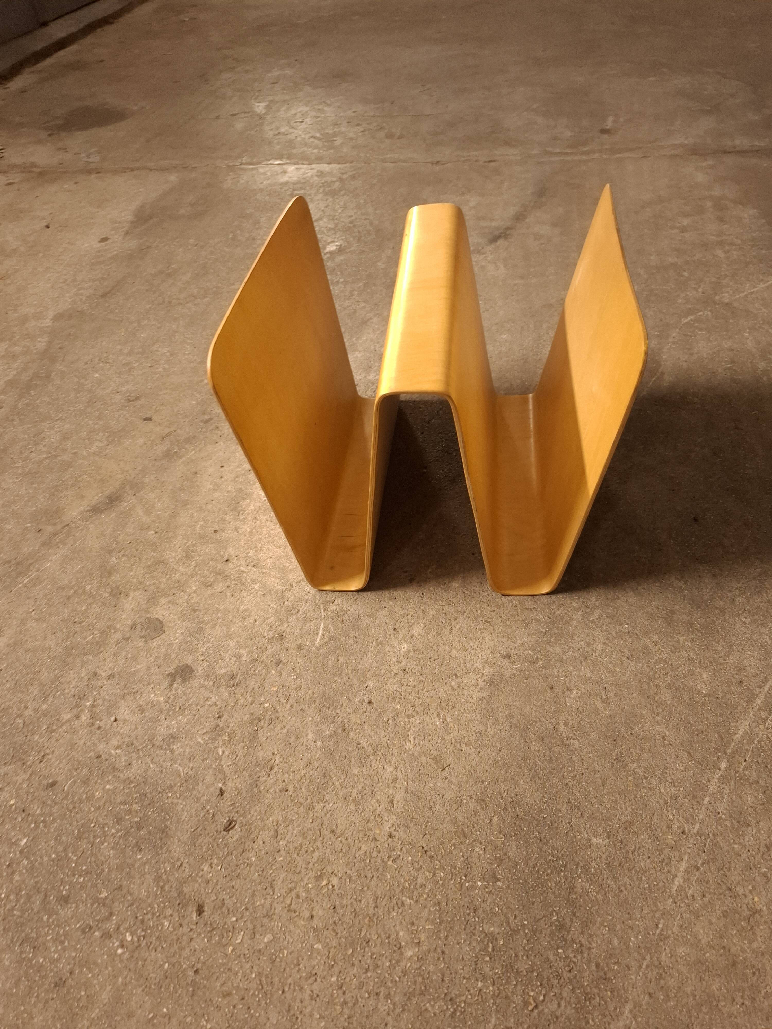 Wooden magazine rack from the 80s and 90s Habitat