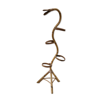 Plant holder snake shape