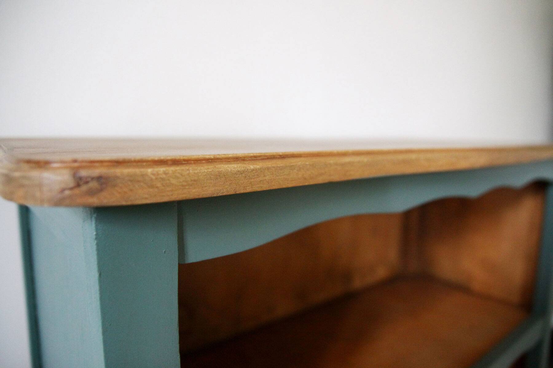 Vintage wooden bibus/bookcase