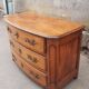 Commode en noyer massif, XVIIIème s.